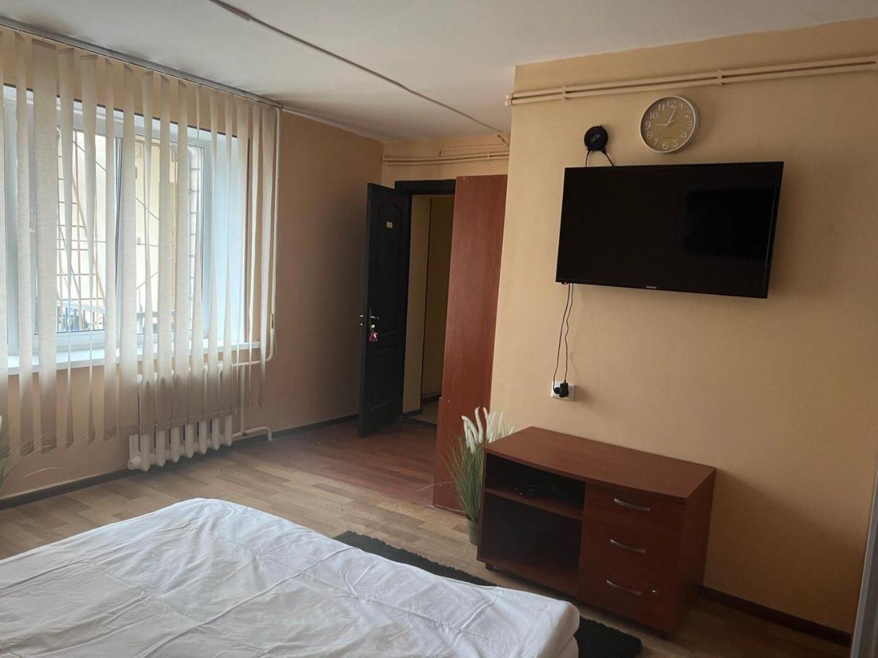 Hostel Krone Gok Zatishok เคียฟ ภายนอก รูปภาพ